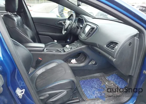 2015 Chrysler 200 S z USA, uszkodzony, nr VIN 1C3CCCBB3FN555058